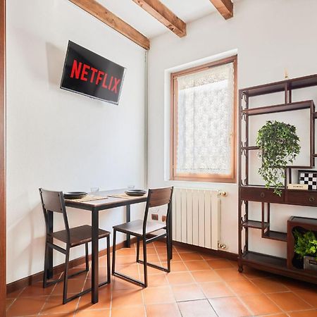 Il Lusso Della Semplicita Apartment Пиаченца Екстериор снимка